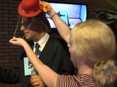 Badkamer, Vies, Jurk, Groep, Harig, Slipje, Kut duiken, Tieten likken