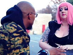 Gros cul, Grosse bite, Gros seins, Sucer une bite, Rondelette, En levrette, Mère que j'aimerais baiser, Cheveux courts