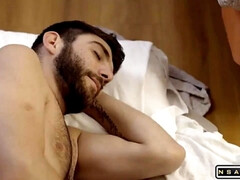 Amateur, Gros seins, Sucer une bite, Tir de sperme, Famille, Fait maison, Plan cul à trois