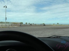 Amateur, Plage, Bikini, Doigter, Pov, Public, Maigrichonne, Fumer