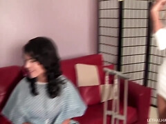 Grosser schwanz, Grosse titten, Blondine, Blasen, Spermaladung, Kehlenfick, Natürlich, Tätowierung