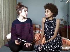 Brunette brune, Petite amie, Interracial, Lesbienne, Adolescente, Webcam