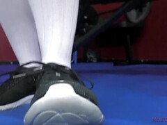 Большие сиськи, Брюнетки, Крупный план, Фетиш, Спортзал, Милф, Властные, Мускулы