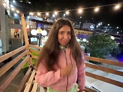 Sucer une bite, Extrême, Orgasme, Public, Chatte, Rasée, Adolescente, Mouillée