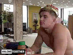 Геи, Обнаженные, Реалити