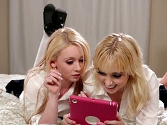 18 jahre, Grosser arsch, Blondine, Hochschule, Hd, Muschi, Rock, Titten