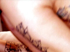 Pijpbeurt, Bruinharig, Diep in de keel, Lul, Sperma in gezicht, Hardcore, Natuurlijke tieten, Realiteit