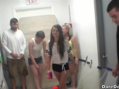 Cul, Bikini, Blonde, Tir de sperme, 2 femmes 1 homme, Rasée, Maigrichonne, Adolescente