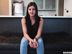 Sucer une bite, Brunette brune, Queue, En levrette, Hard, Fille latino, Chevaucher, Nénés