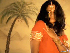 Brunette brune, Indienne, Petite femme