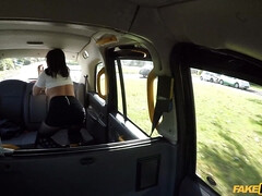 Blasen, Braunhaarige, Fetisch, Muschi, Russisch, Tätowierung, Titten, Nass