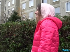 Leie, Blasen, Spermaladung, Hundestellung, Aufs gesicht abspritzen, Handjob, Im freien, Pov