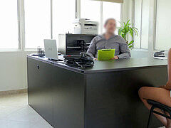 Première fois, Argent