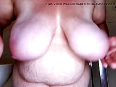 Tetas grandes, Engañando, Abuelita, Casero, Maduro, Natural, Tetas naturales, Tetas colgantes
