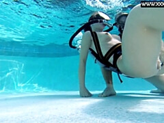 素人, フェラチオ, 茶髪の, Hd, プール, フェラする, ティーン, オッパイの