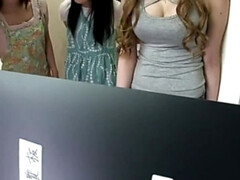 Asiatique, Sucer une bite, Fétiche, Doigter, Branlette thaïlandaise, Japonaise, De plein air, Public