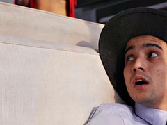 デカパイ, ブロンド, フェラチオ, 手コキする, 下着, 淫乱熟女, フェラする, タトゥー