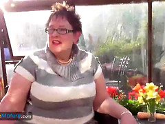 Брюнетки, Постарше, Бабушки, Мастурбация, Зрелые, Милф, Мамочка, Мачеха