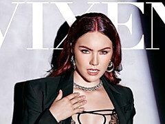 Gros cul, Grosse bite, Gros seins, Sucer une bite, En levrette, Rousse roux