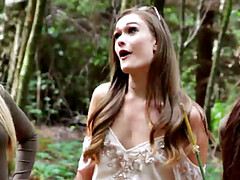 18 летние, Одетые девушки голые парни, Доминирование, Женское доминирование, Группа, Мастурбация, На природе, Молоденькие