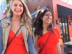 Dichtbij, Dansen, Jurk, Voeten fetish, Hakken, Masturbatie, Alleen, Spuiten