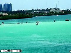 ビキニ, フェラチオ, 茶髪の, ハードコア, ピアス, ハメ撮り, 剃毛, ティーン