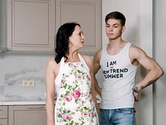 美女, 茶髪の, ディルド, 指いじり, お婆さん, 熟年, ロシア人, 垂れ乳