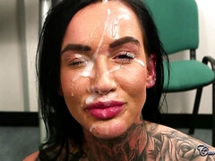 デカ尻, デカパイ, フェラチオ, 巨乳な, 顔射, 淫乱熟女, タトゥー, オッパイの