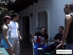 Blasen, Aufs gesicht abspritzen, Hardcore, Im freien, Muschi, Flotter dreier, Titten, Nass