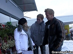 Grosser schwanz, Blasen, Vollbusig, Geile alte tussi, Oma, Hd, Milf, Mutti