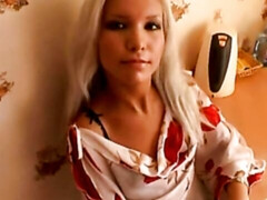 Cul, Sucer une bite, Branlette thaïlandaise, Pov, Rasée, Maigrichonne, Dénudage, Adolescente