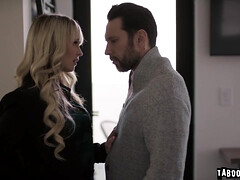 Blonde, Sucer une bite, Tromperie, Gorge profonde, En levrette, Doigter, Hd, Seins naturels