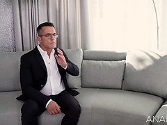 Vollbusig, Hundestellung, Ehemann, Lecken, Milf, Muschi, Rumänisch, Ablutschen