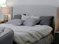 Plantureuse, Femme couguar, Grossier, Doigter, Hd, Seins naturels, Rousse roux, Nénés