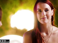 Enthousiasteling, Pijpbeurt, Hardcore, Hd, Interraciaal, Roodharige vrouw, Rijden, Tieten likken