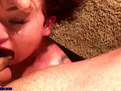 18 jahre, Arsch, Grosse titten, Blasen, Kehlenfick, Hardcore, Rau, Titten