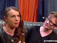 Anal, Gros seins, Sucer une bite, Tir de sperme, Mature, Orgasme, Orgie, Plan cul à trois