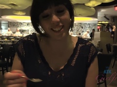 Arsch, Stiefel, Kleid, Freundin, Behaart, Handjob, Pov, Kurzes haar