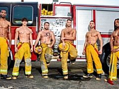 Culo grande, Verga grande, Tetas grandes, Mamada, Morena, Estilo perrito, Grupo, Madres para coger