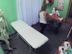Arschlecken, Arzt, Hundestellung, Lecken, Büro, Muschi, Titten, Uniform