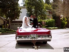 Grosse titten, Blondine, Besamung, Lecken, Lingerie, Muschi, Flotter dreier, Titten