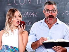 Gros cul, Grosse bite, Sucer une bite, En levrette, Élève