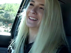 Leie, Blondine, Blasen, Auto, Spermaladung, Handjob, Dürr, Ablutschen