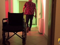 Grosse titten, Klaffend, Hd, Hotel, Arsch lecken, Dusche, Flotter dreier, Nass