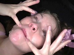 デカパイ, フェラチオ, 中出し, 顔射, ドイツ人, グループ, 手コキする, ティーン