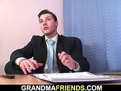 美人, ブロンド, エロ熟女, イマラチオ, 熟年, 淫乱熟女, 義母, 三人