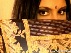 Asiático, Chica, Morena, Hembra, Indio, Madres para coger, Mamá, Solo