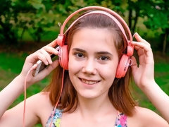 Cul, Sucer une bite, Brunette brune, Mignonne, Léchez, Chatte, Rasée, Adolescente