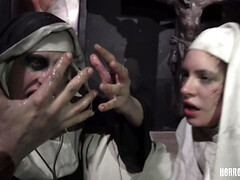 Bizarr, Braunhaarige, Faustfick, Hardcore, Nonne, Taboo, Jungendliche (18+), Spielzeuge