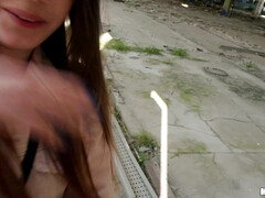 Tussi, Europäisch, Natürlichen titten, Pov, Öffentlich, Realität, Tätowierung, Titten